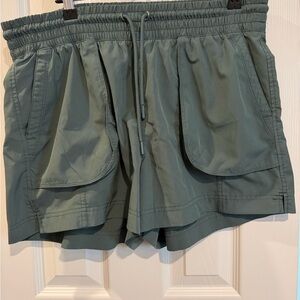 Old Navy activewear shorts